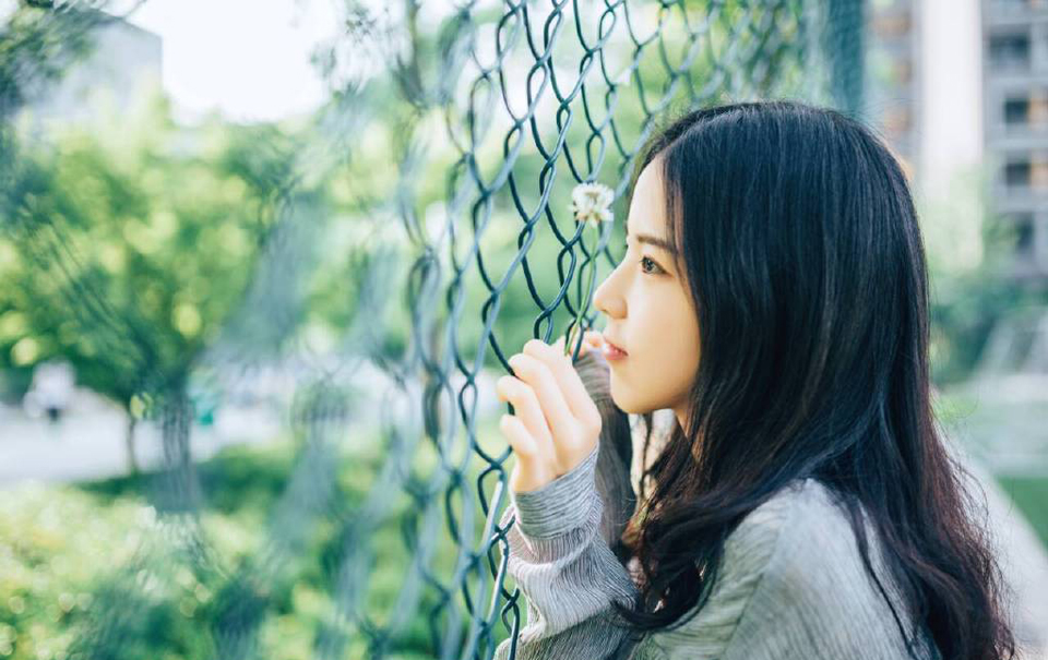 知音，能有一两个已经很好了，实在不必太多。朋友之乐，贵在那份踏实的信赖。
